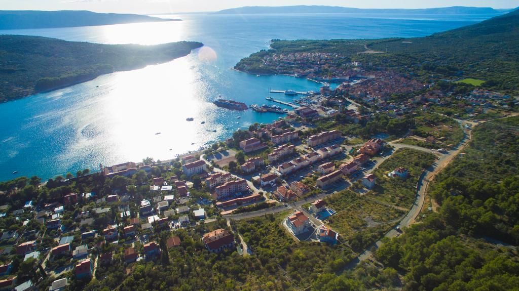 Apartments Palma & Pino Cres Εξωτερικό φωτογραφία