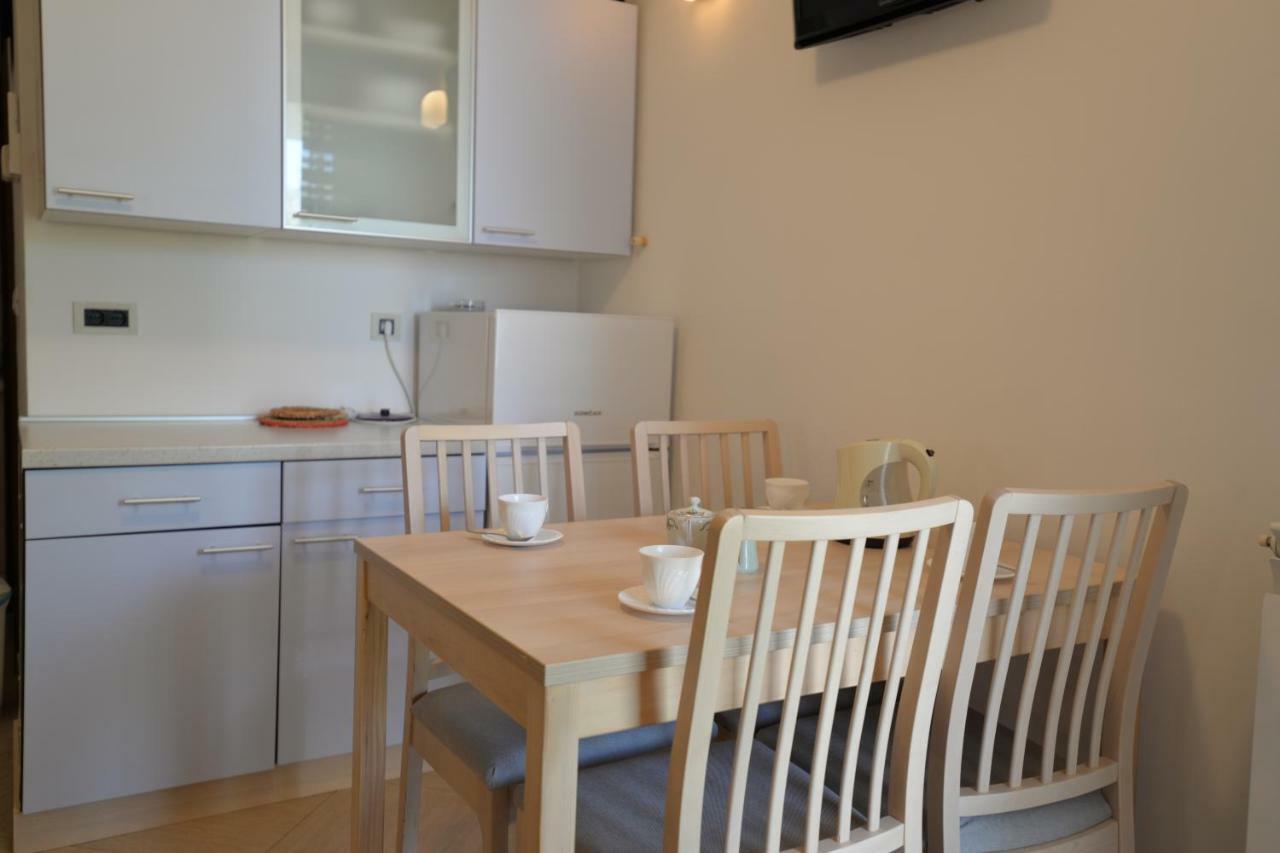 Apartments Palma & Pino Cres Εξωτερικό φωτογραφία